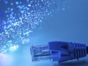 Kabel Ethernet: tembaga vs serat-yang merupakan pilihan yang lebih baik?